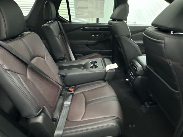 new 2025 Honda Pilot car, priced at $52,342