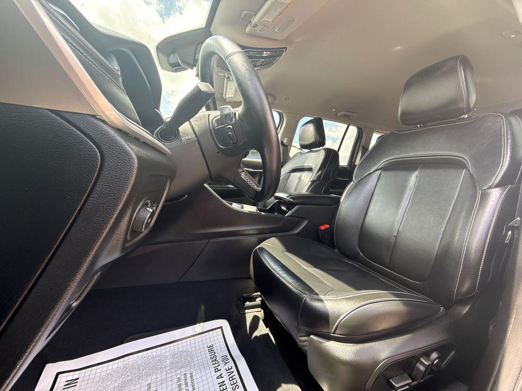 used 2022 Jeep Grand Cherokee car, priced at $28,294