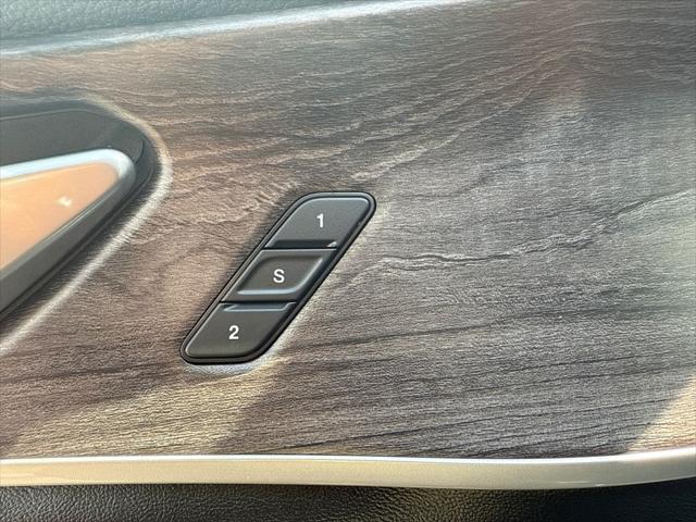 used 2022 Jeep Grand Cherokee car, priced at $31,996