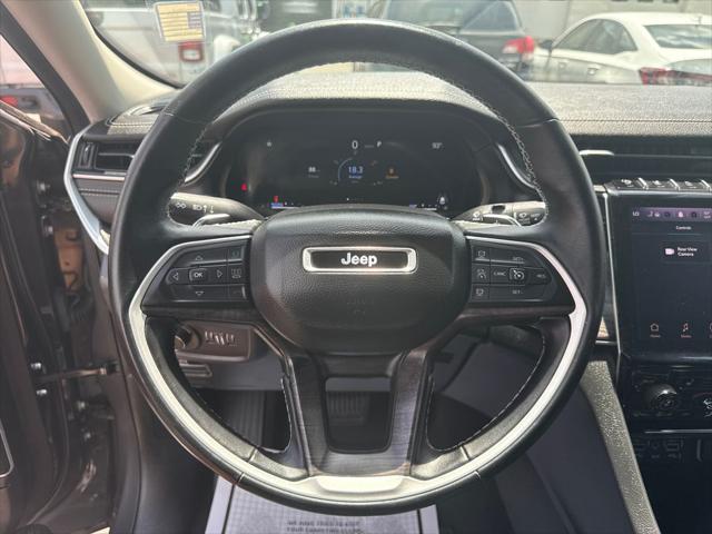 used 2022 Jeep Grand Cherokee car, priced at $31,996
