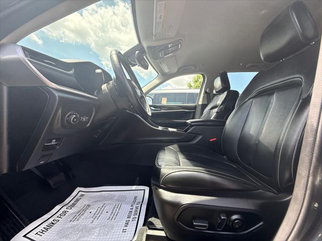 used 2022 Jeep Grand Cherokee car, priced at $31,996
