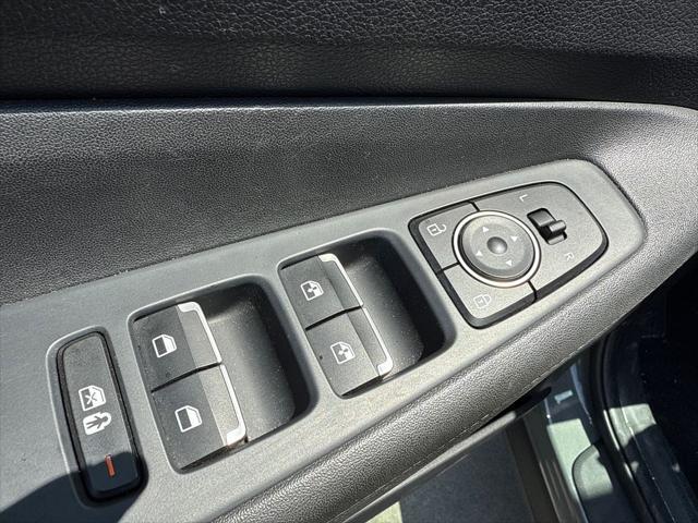 used 2023 Hyundai Santa Fe car, priced at $20,995