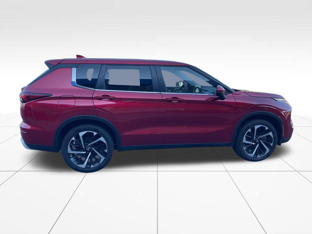 used 2024 Mitsubishi Outlander car, priced at $25,799