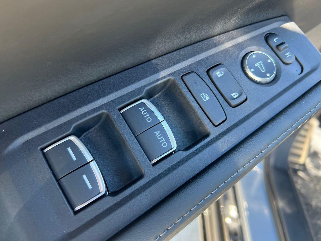 new 2025 Honda Accord Hybrid car, priced at $35,233