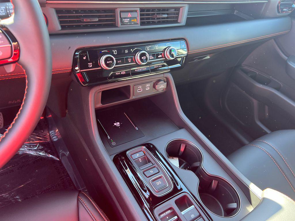 new 2025 Honda Pilot car, priced at $48,375