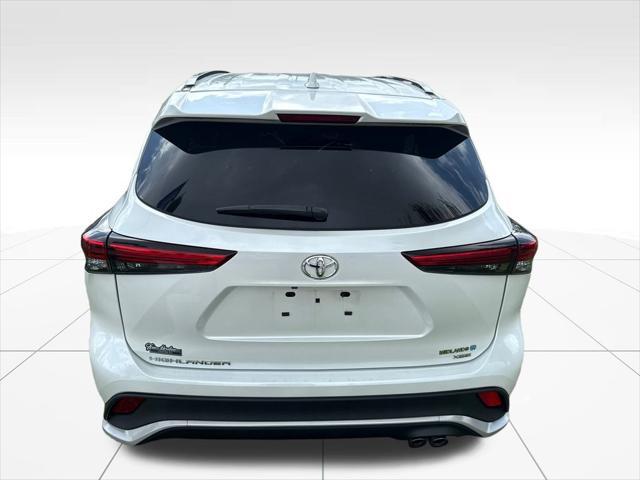 used 2023 Toyota Highlander car, priced at $41,367