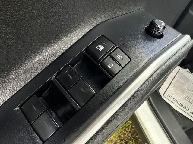 used 2023 Toyota Highlander car, priced at $41,367