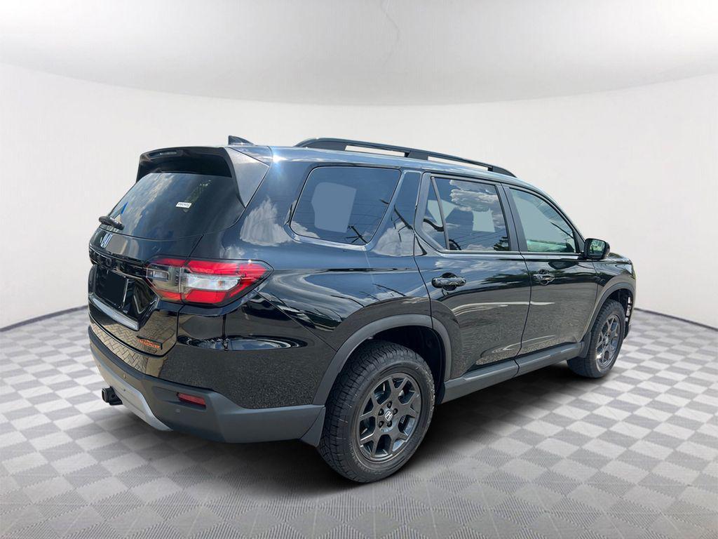 new 2025 Honda Pilot car, priced at $47,948