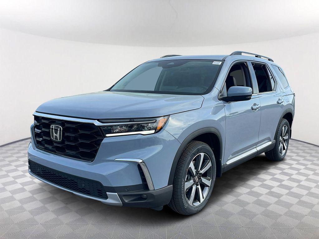 new 2025 Honda Pilot car, priced at $47,981