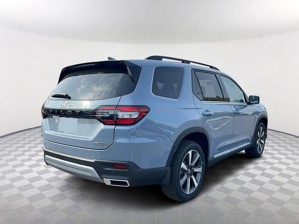 new 2025 Honda Pilot car, priced at $47,981