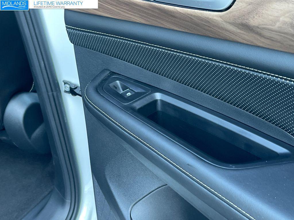 used 2024 Volkswagen Atlas car, priced at $26,363