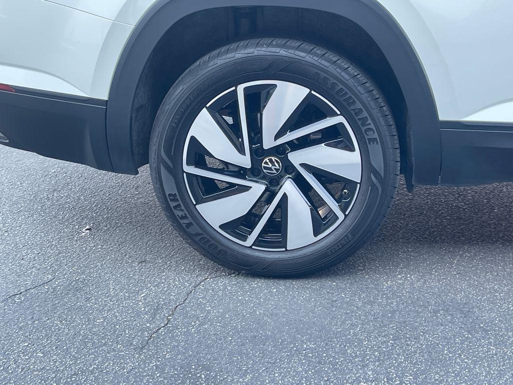 used 2024 Volkswagen Atlas car, priced at $28,359