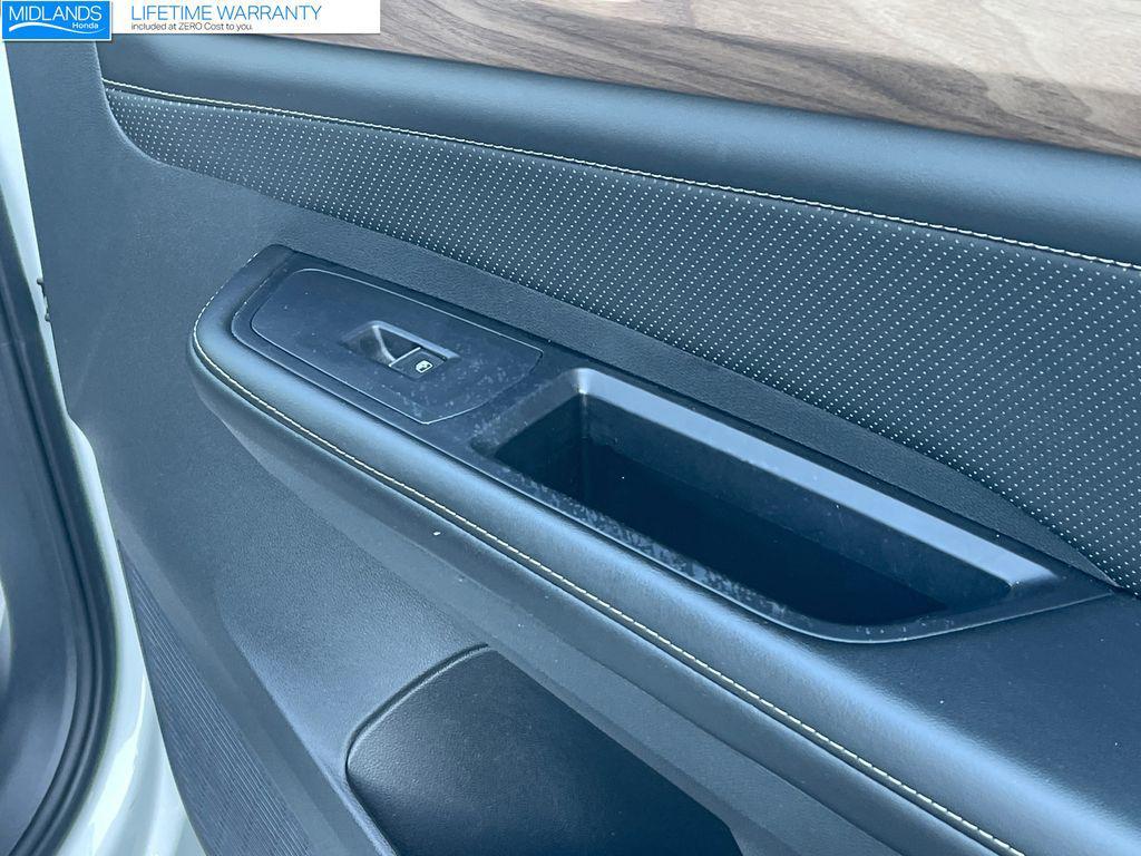 used 2024 Volkswagen Atlas car, priced at $26,363