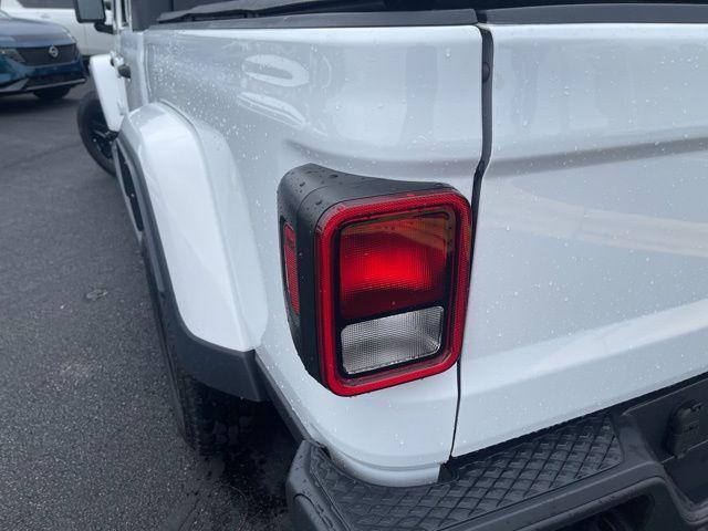 used 2021 Jeep Gladiator car, priced at $29,973