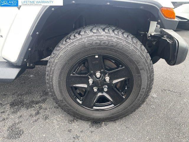 used 2021 Jeep Gladiator car, priced at $29,194