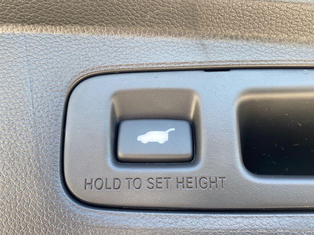 new 2026 Honda CR-V Hybrid car, priced at $38,725