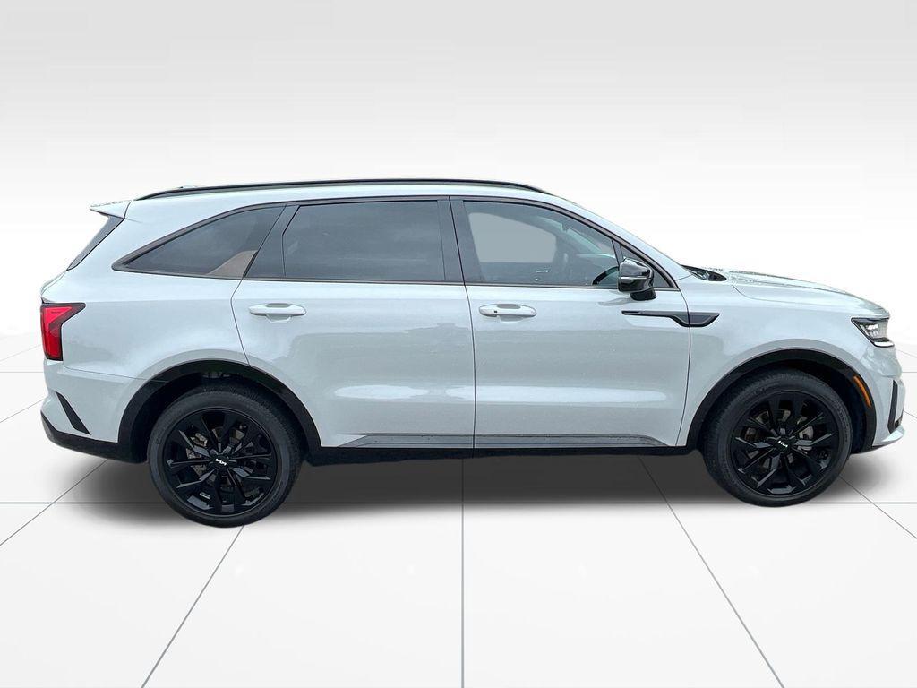 used 2022 Kia Sorento car, priced at $28,798