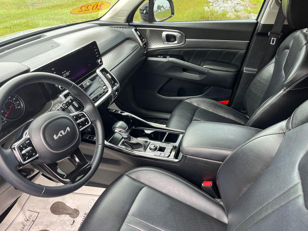 used 2022 Kia Sorento car, priced at $28,798