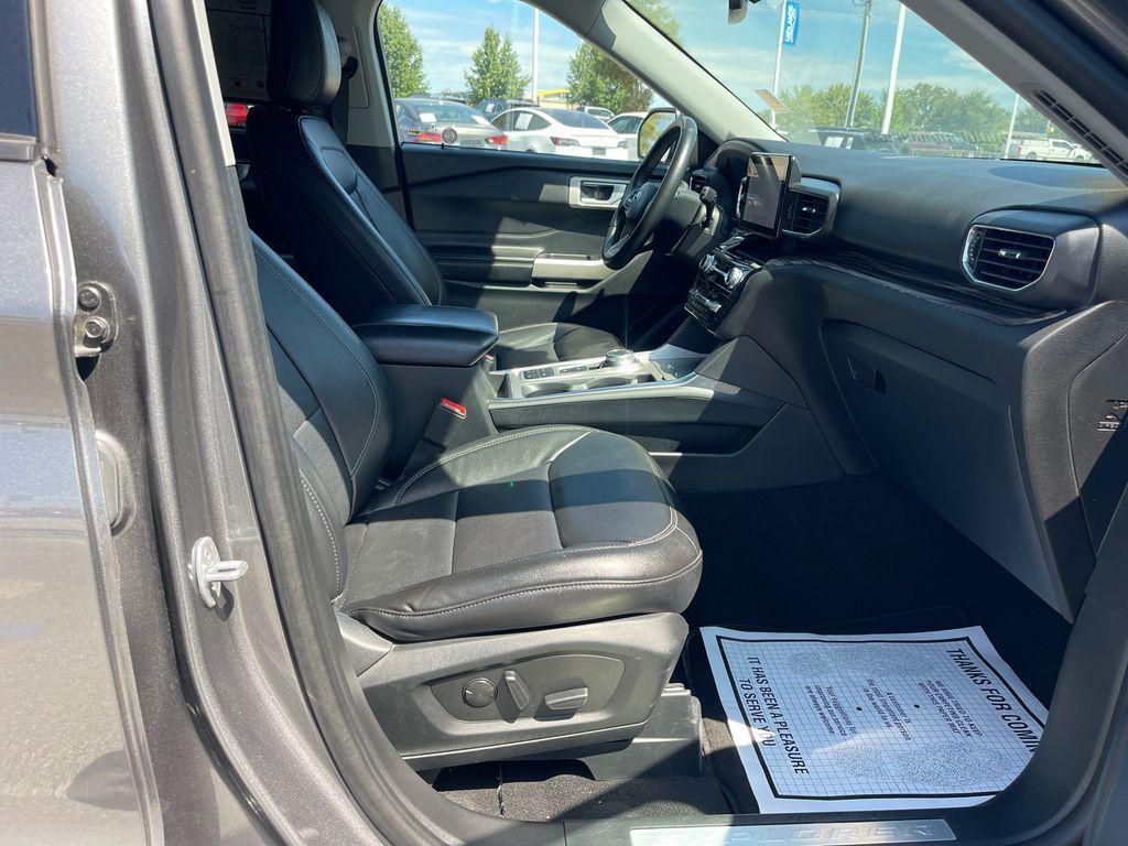 used 2023 Ford Explorer car, priced at $26,925