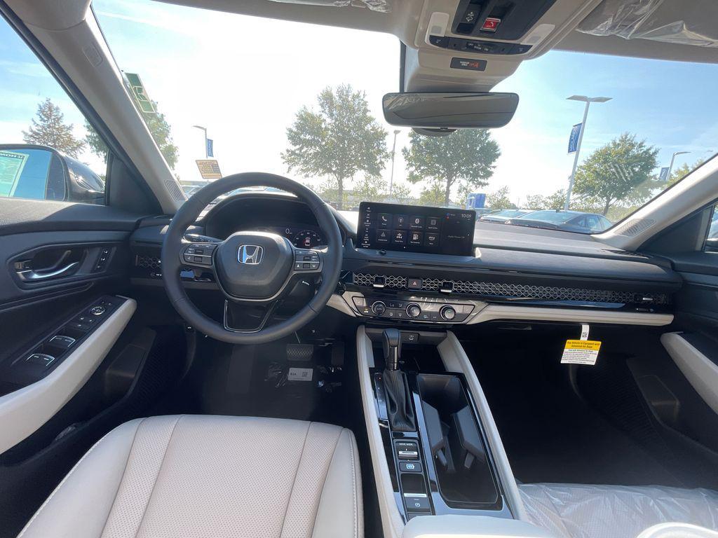 new 2025 Honda Accord Hybrid car, priced at $34,389