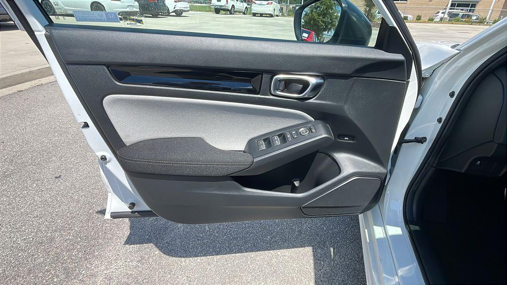 new 2025 Honda Civic Hybrid car, priced at $29,289