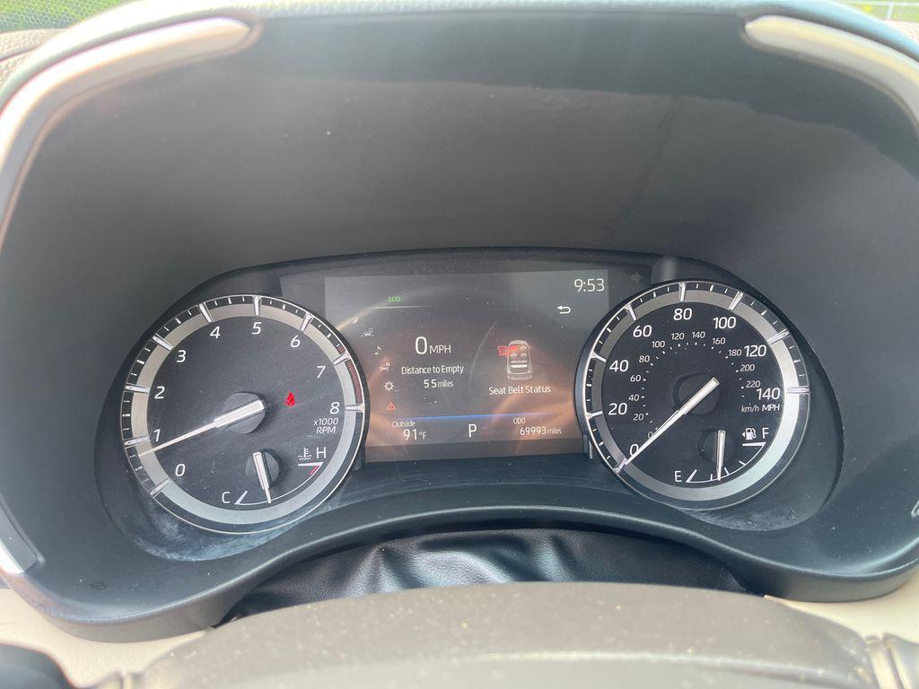used 2021 Toyota Highlander car, priced at $28,149