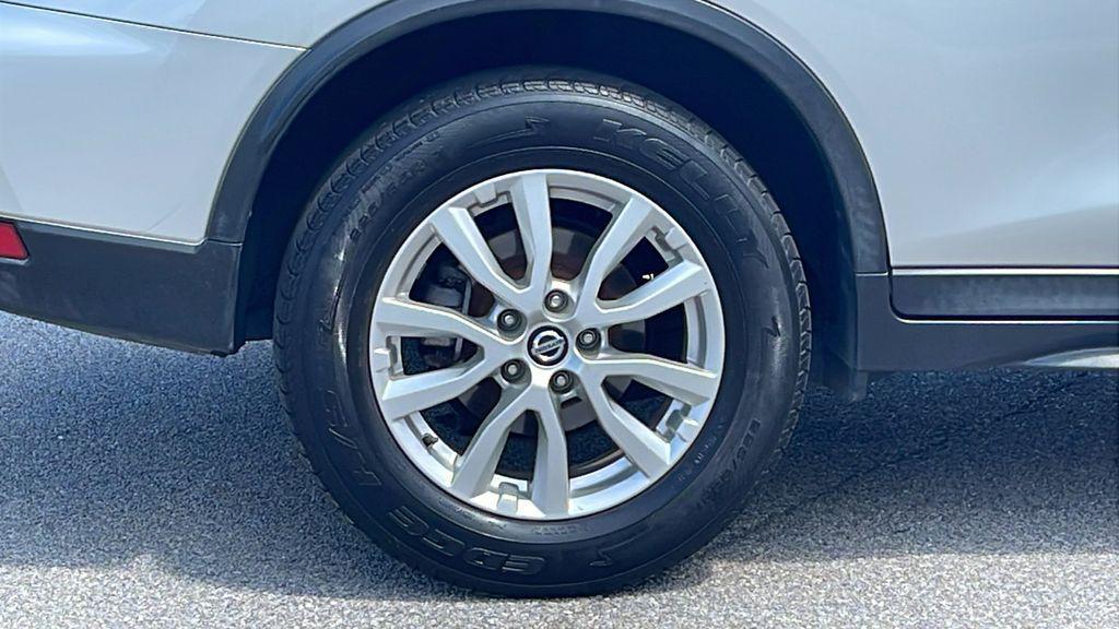 used 2019 Nissan Rogue car, priced at $14,861