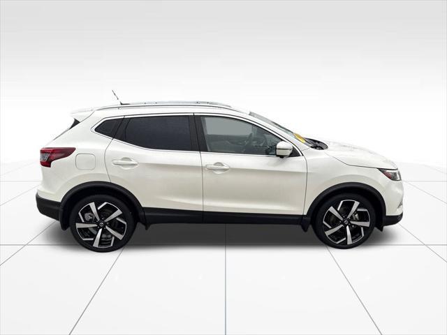 used 2022 Nissan Rogue Sport car, priced at $22,409