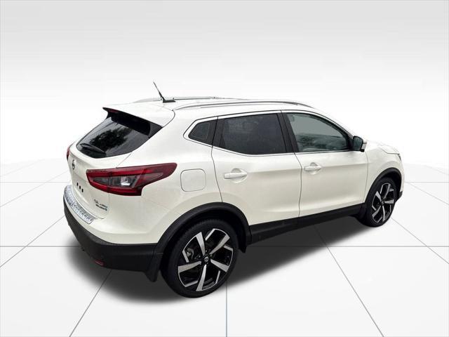 used 2022 Nissan Rogue Sport car, priced at $20,191