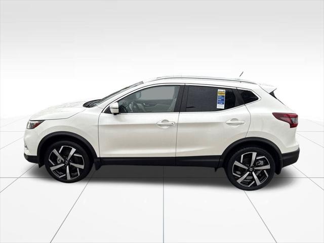 used 2022 Nissan Rogue Sport car, priced at $20,191