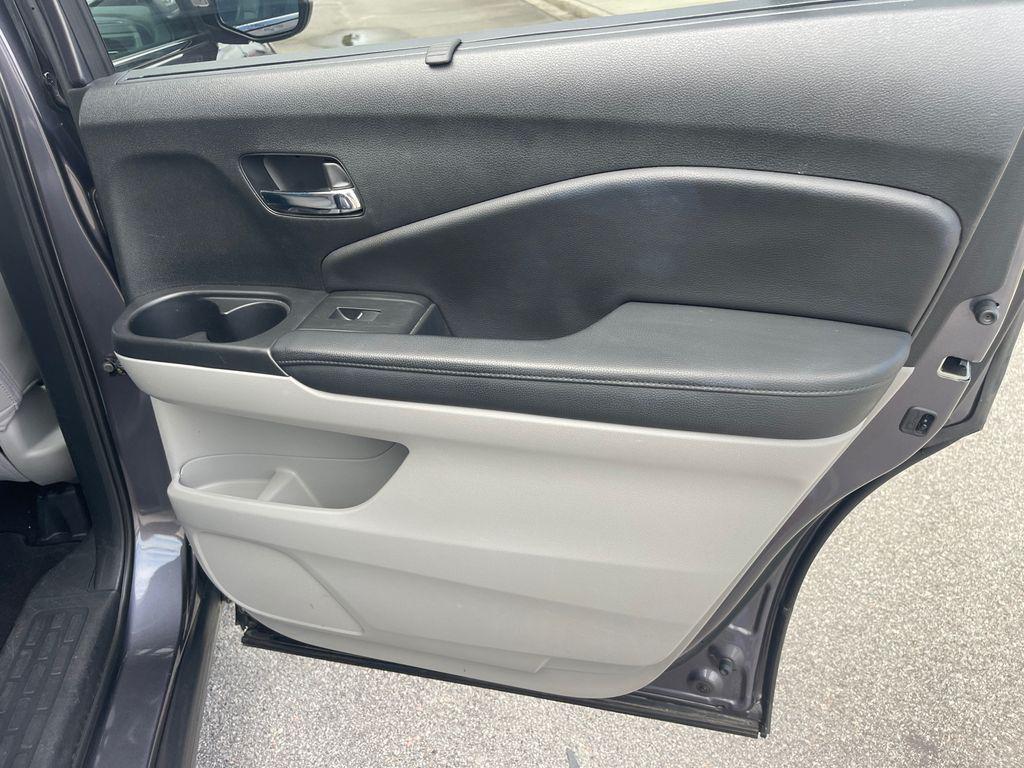 used 2021 Honda Pilot car, priced at $25,943