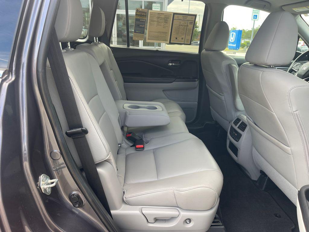 used 2021 Honda Pilot car, priced at $25,943