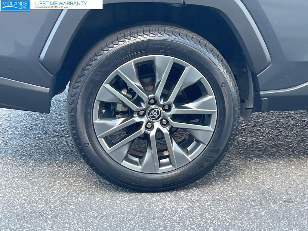 used 2022 Toyota RAV4 car, priced at $28,977