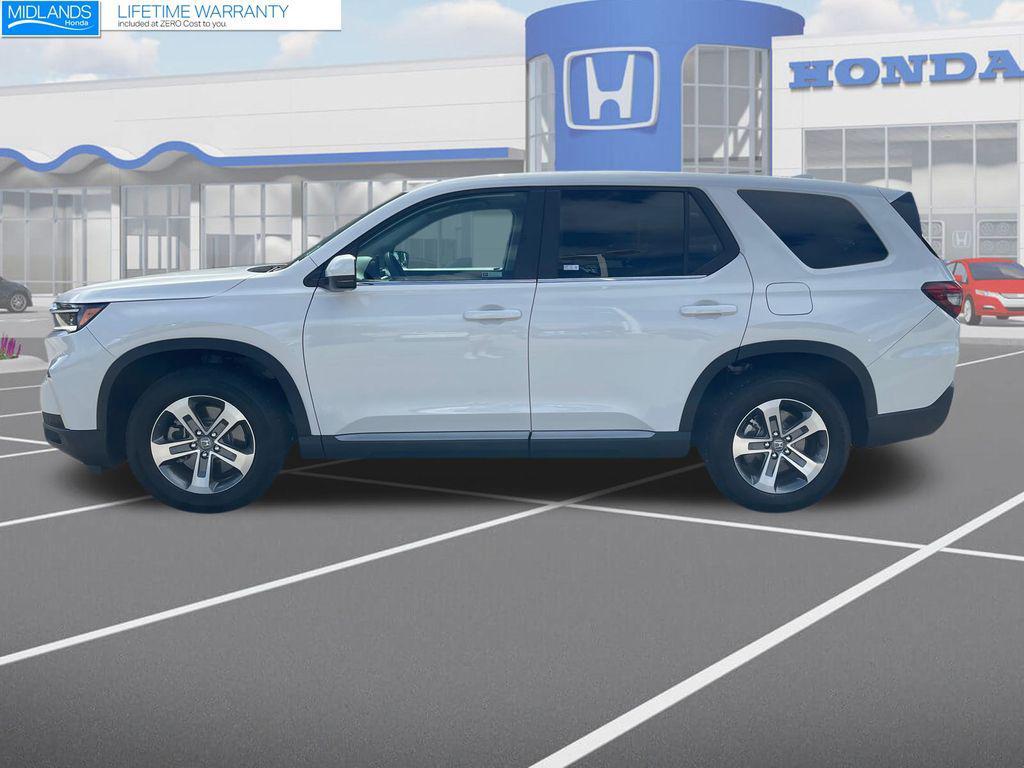 used 2025 Honda Pilot car, priced at $44,538
