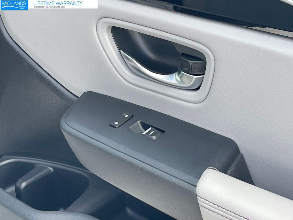 used 2025 Honda Pilot car, priced at $44,538