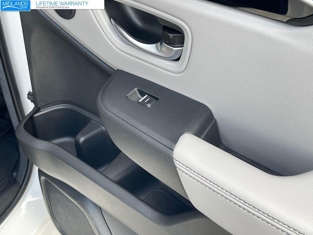 used 2025 Honda Pilot car, priced at $44,538