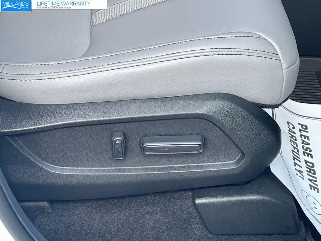 used 2025 Honda Pilot car, priced at $44,538