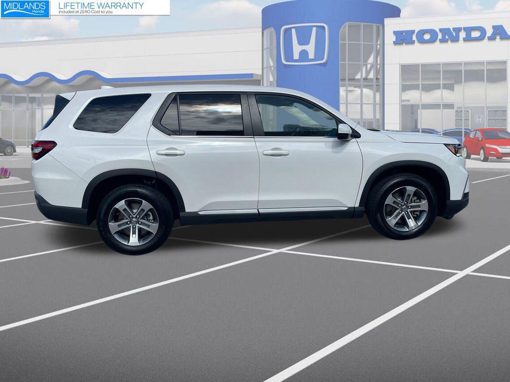 used 2025 Honda Pilot car, priced at $44,538