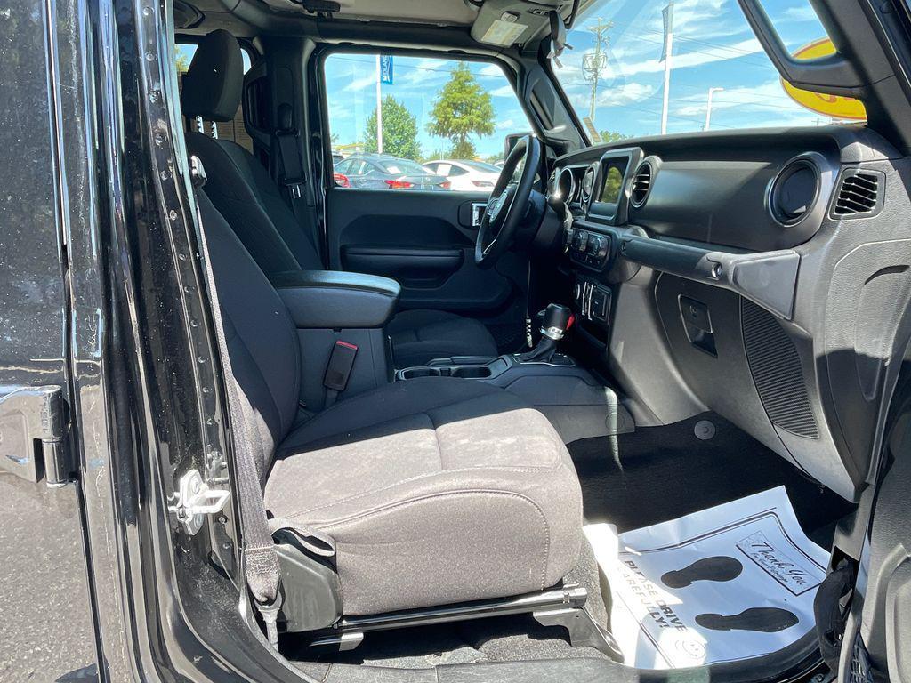 used 2023 Jeep Gladiator car, priced at $26,997