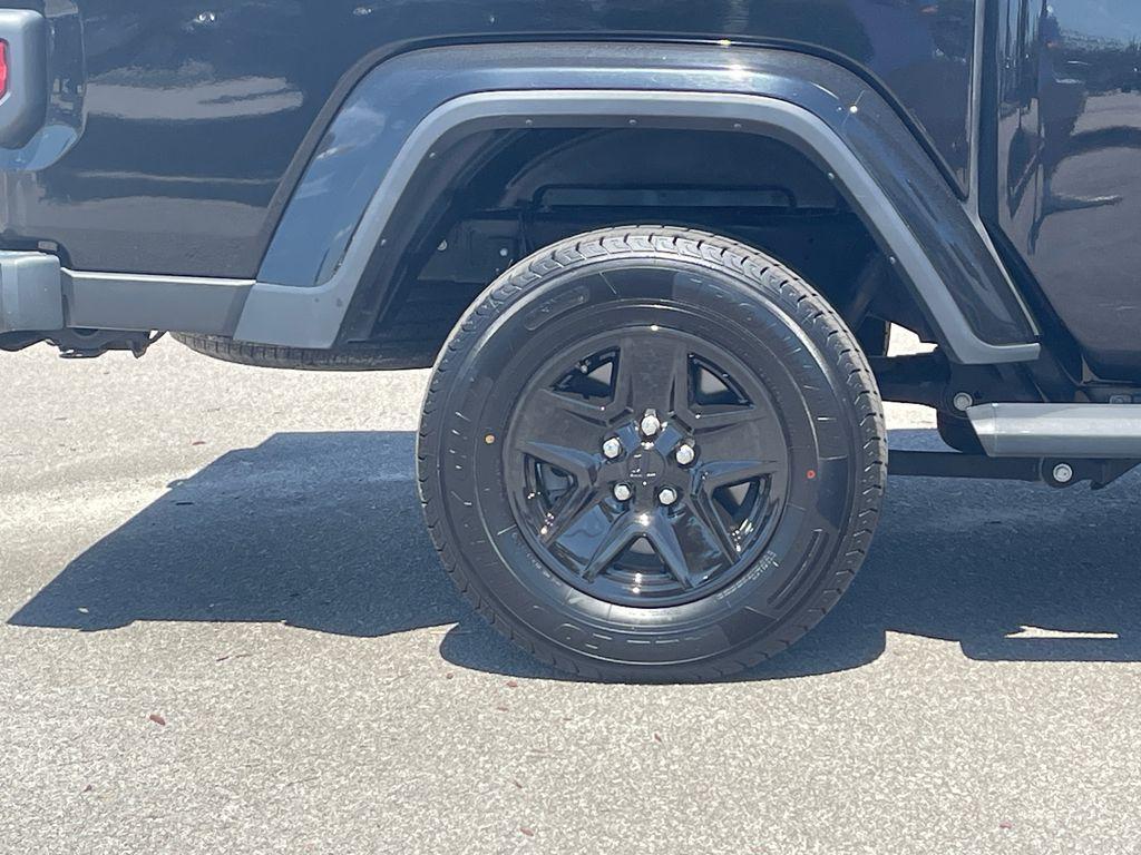 used 2023 Jeep Gladiator car, priced at $26,997