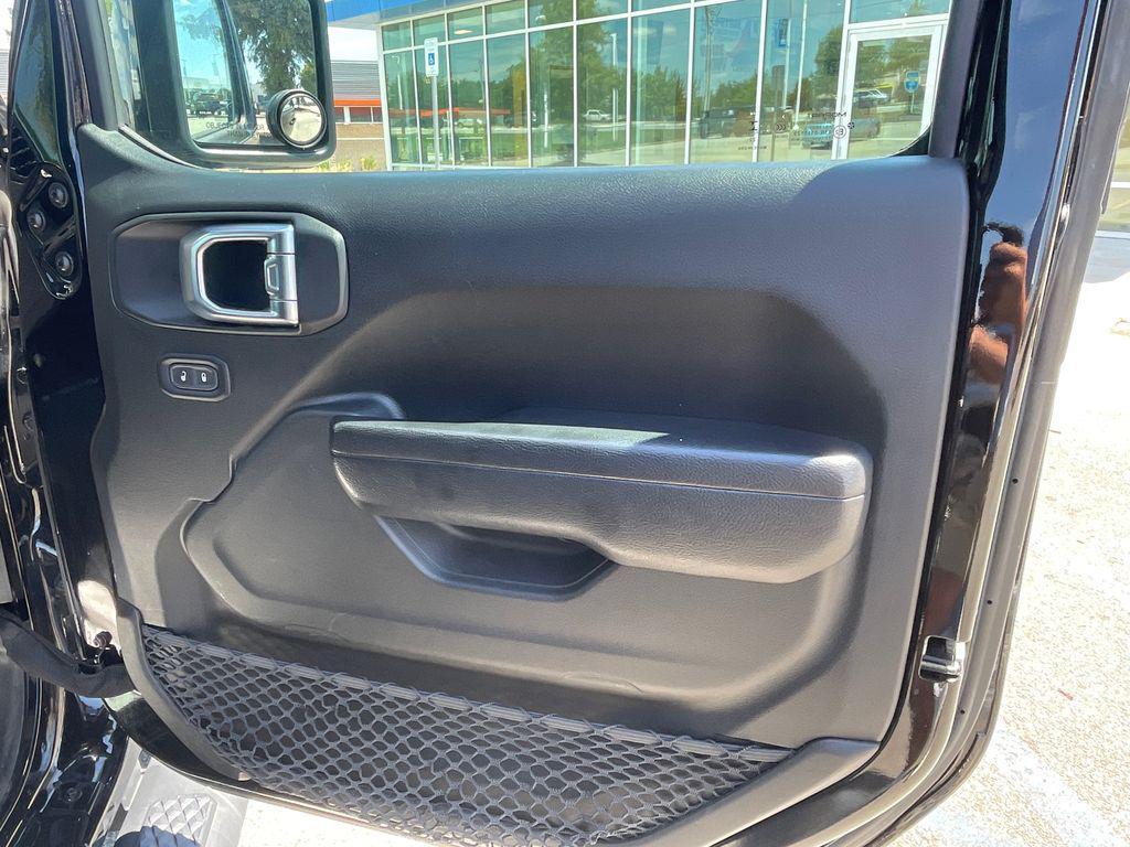 used 2023 Jeep Gladiator car, priced at $26,997