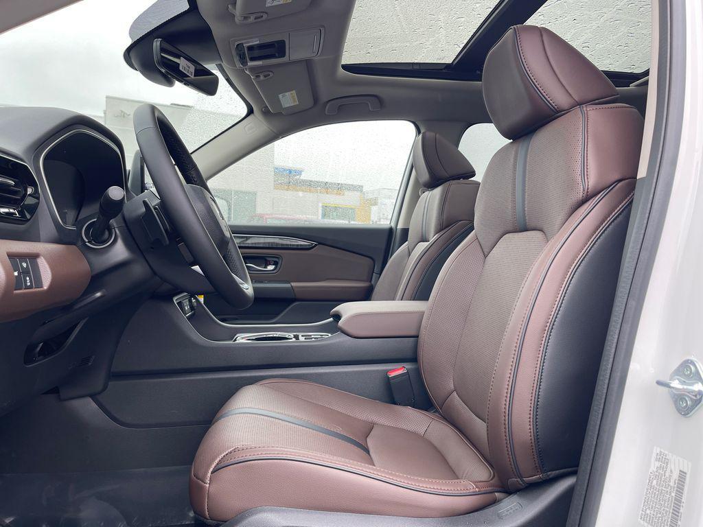 new 2025 Honda Pilot car, priced at $50,765