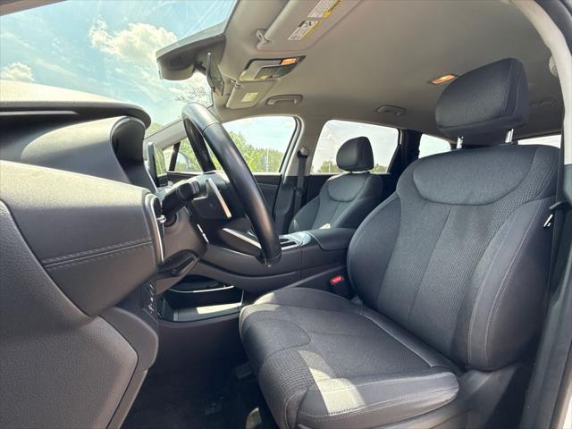 used 2023 Hyundai Santa Fe car, priced at $22,385