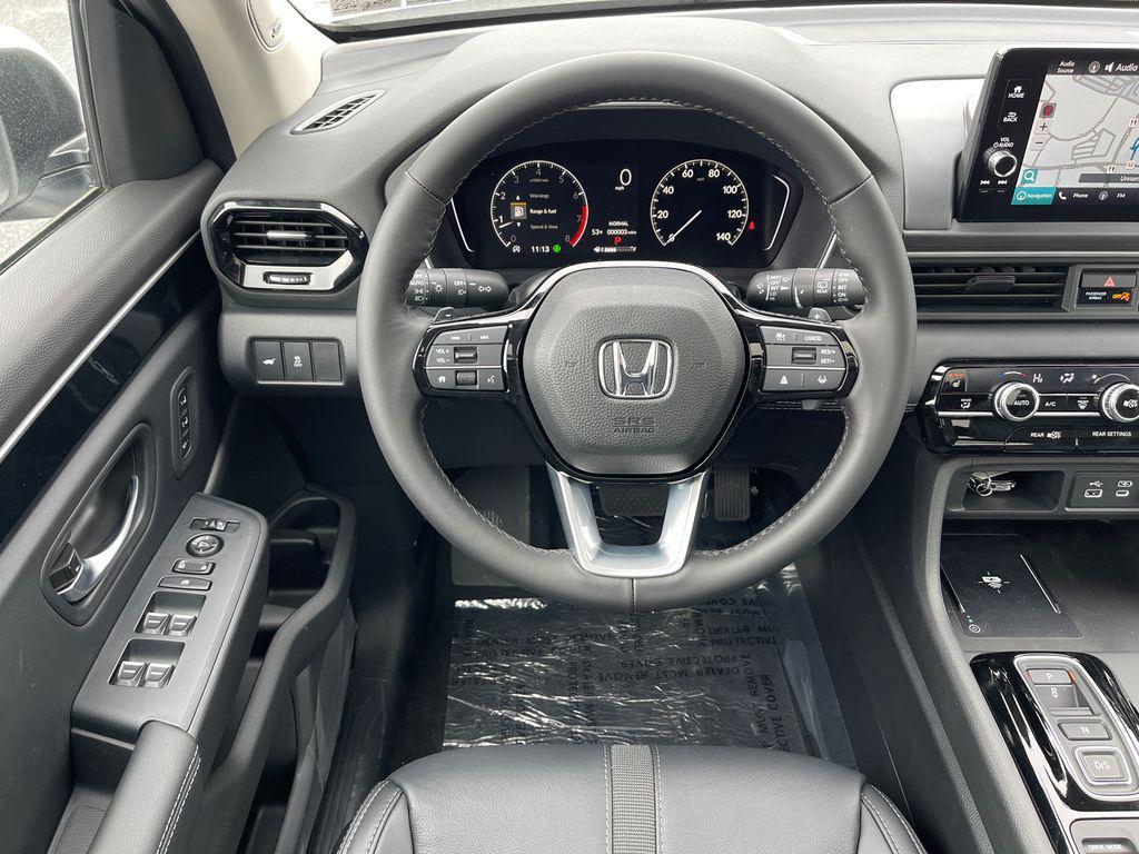 new 2025 Honda Pilot car, priced at $47,819