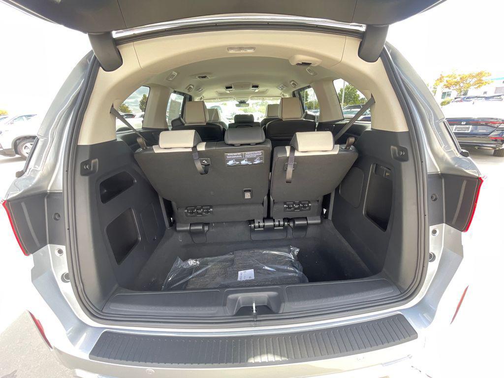 new 2026 Honda Odyssey car, priced at $49,067
