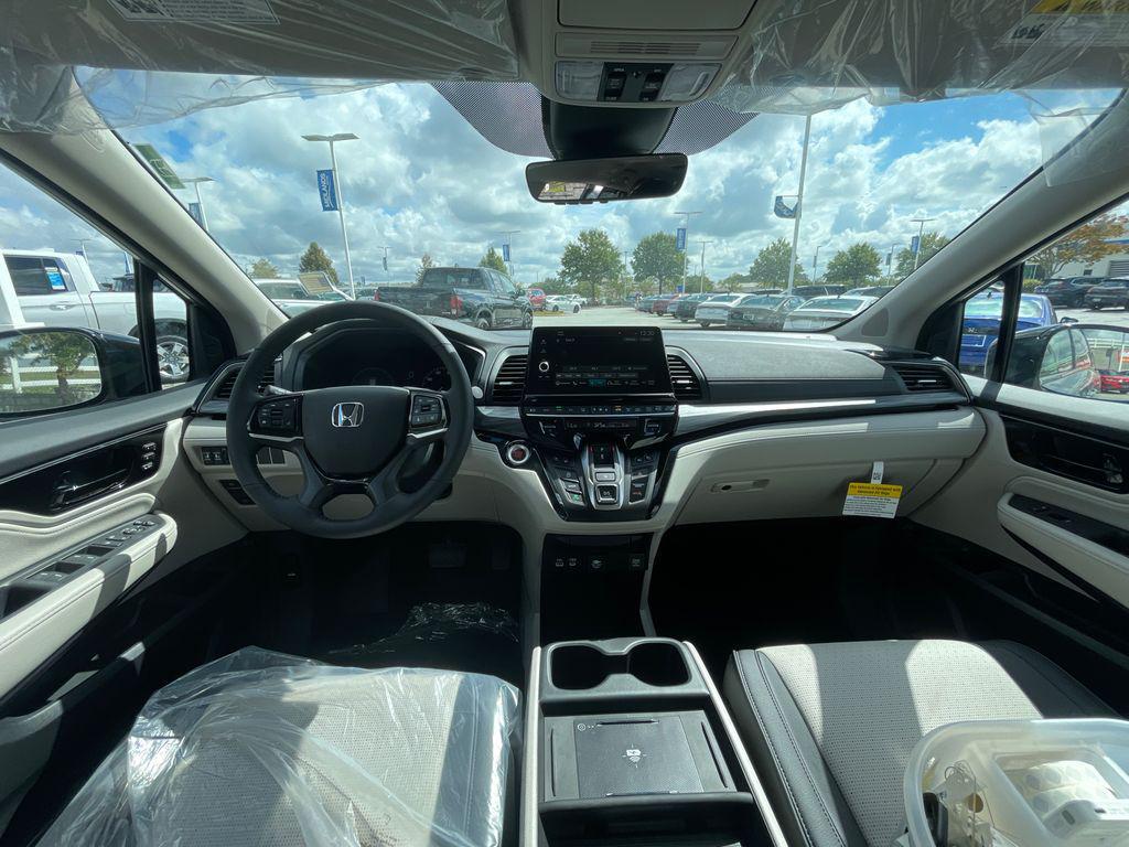 new 2026 Honda Odyssey car, priced at $49,067