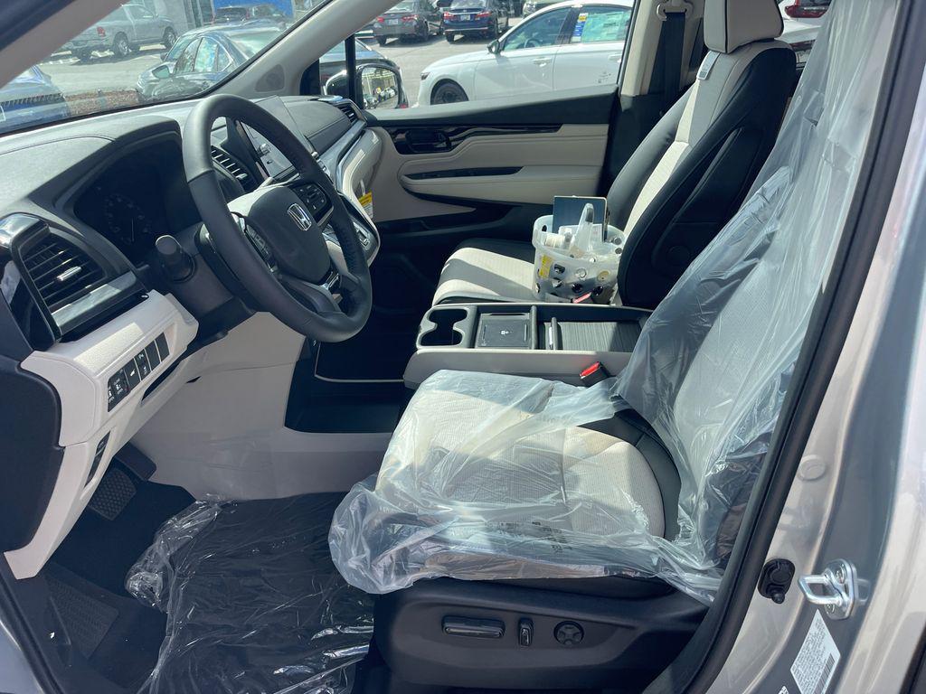 new 2026 Honda Odyssey car, priced at $49,067