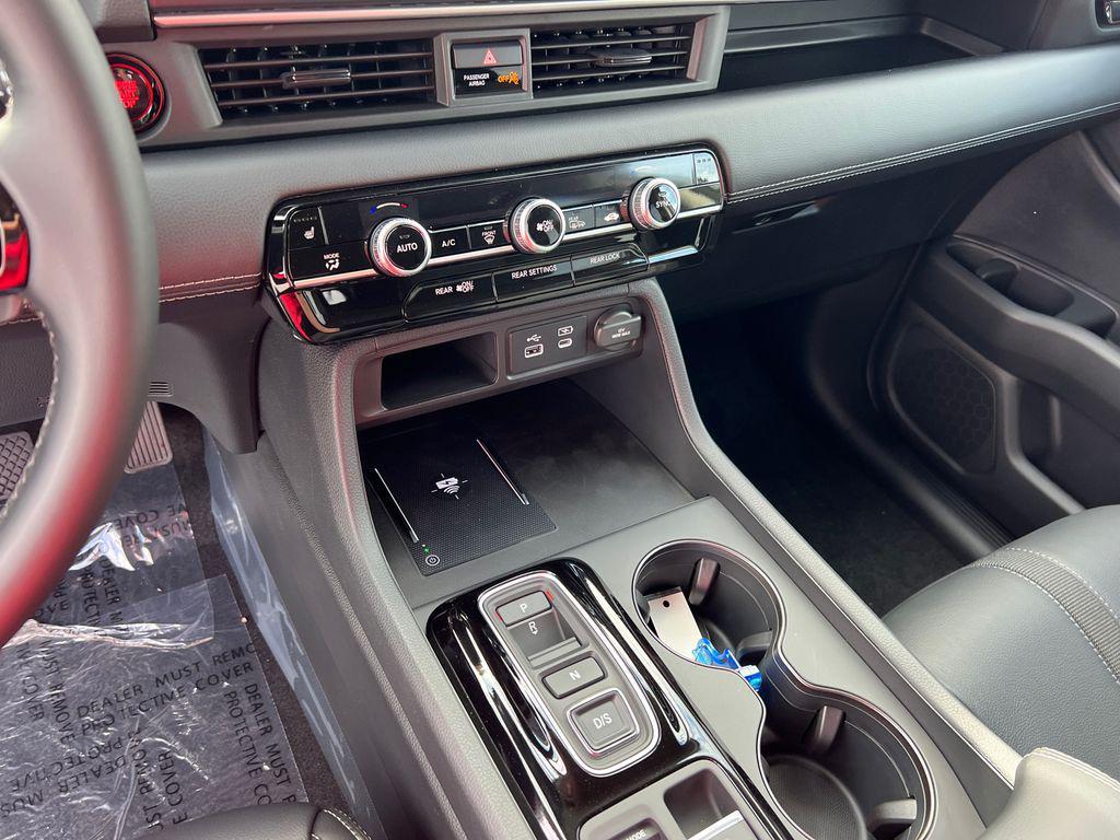 new 2025 Honda Pilot car, priced at $42,961
