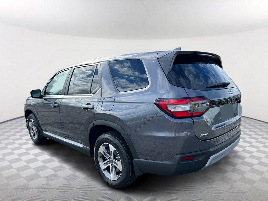 new 2025 Honda Pilot car, priced at $42,961