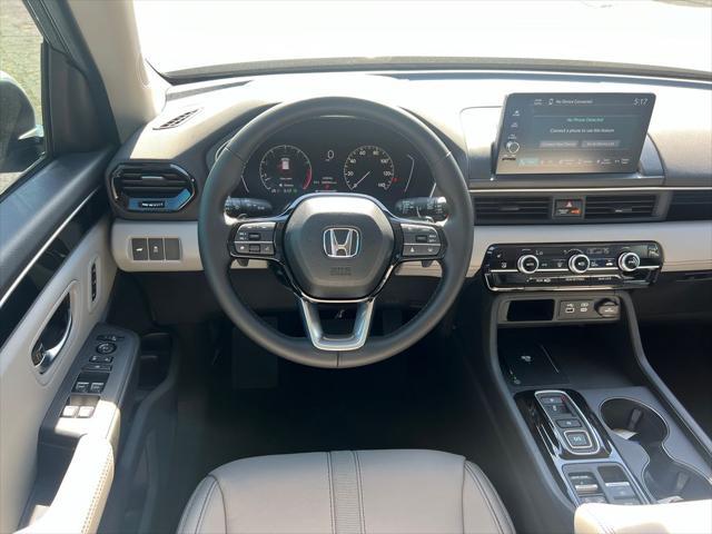new 2025 Honda Pilot car, priced at $42,369
